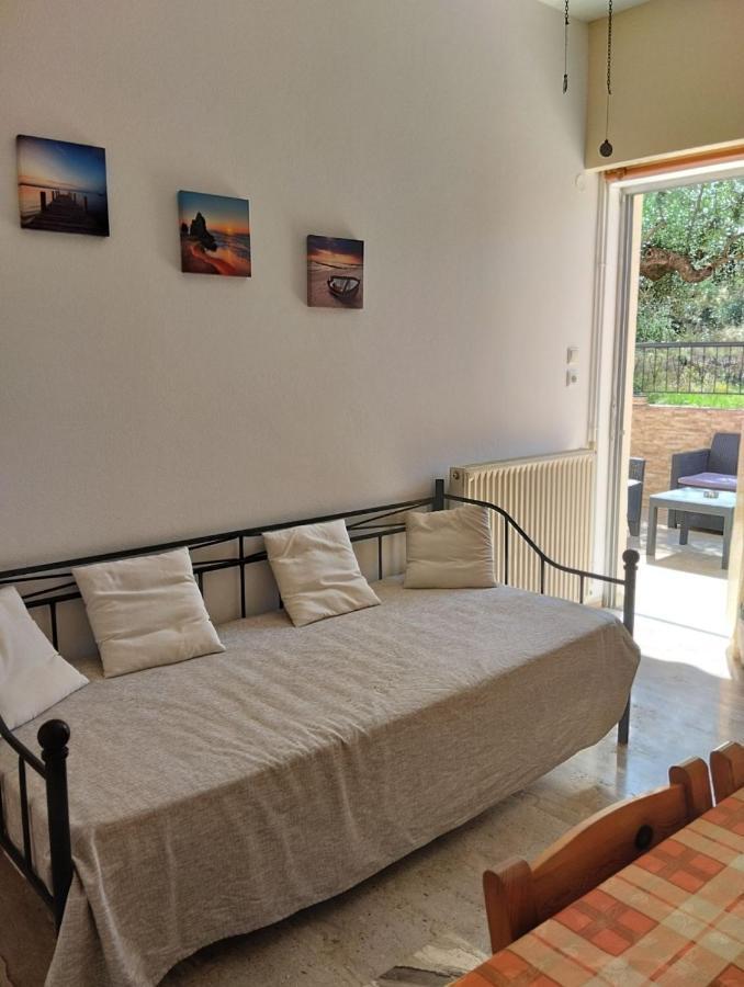 Katerina Apartments Каламата Экстерьер фото