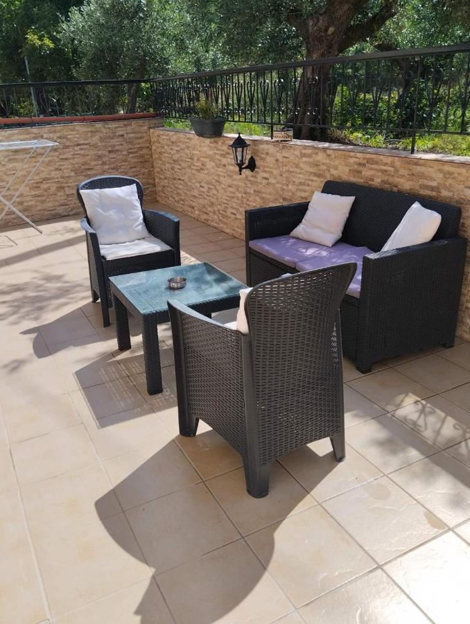 Katerina Apartments Каламата Экстерьер фото
