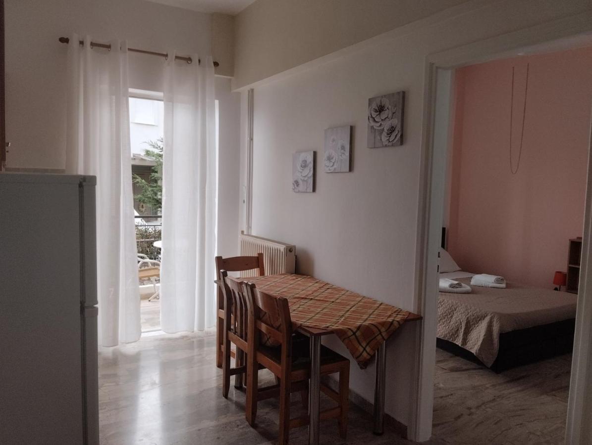 Katerina Apartments Каламата Экстерьер фото