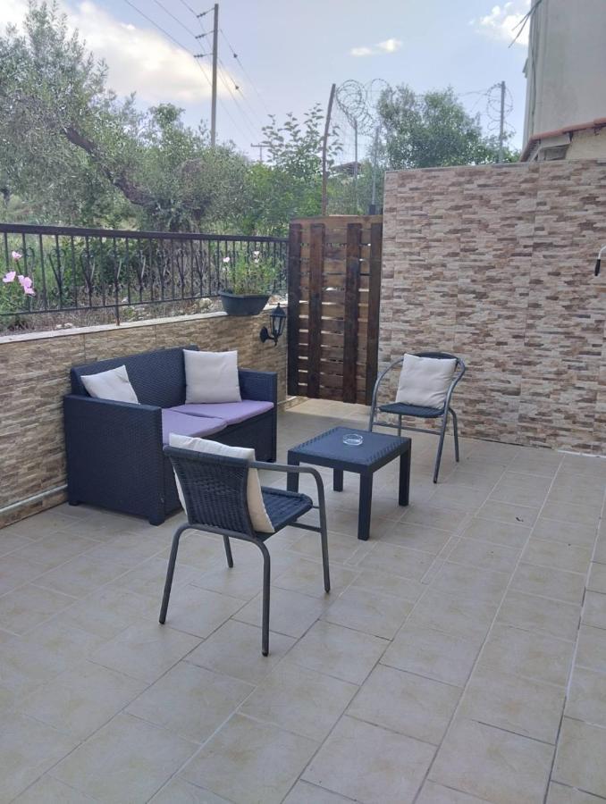 Katerina Apartments Каламата Экстерьер фото