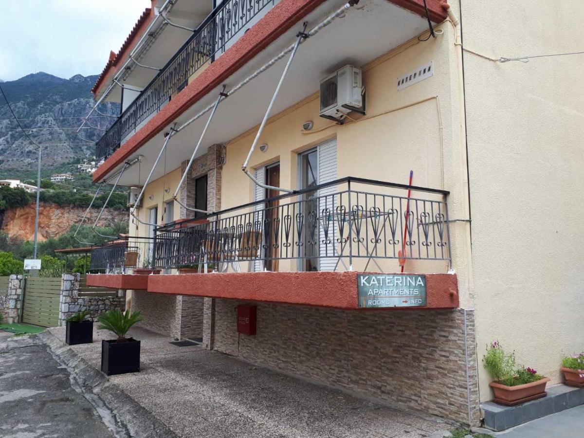 Katerina Apartments Каламата Экстерьер фото