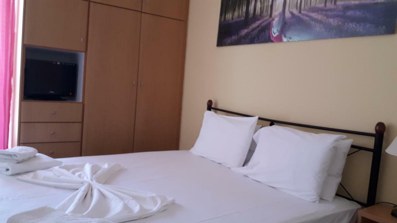 Katerina Apartments Каламата Экстерьер фото